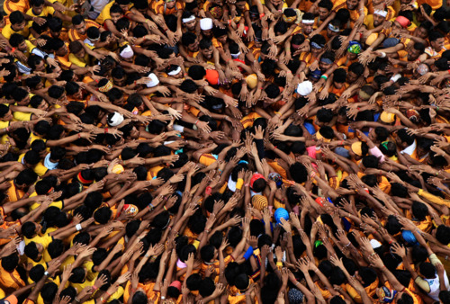 SOMOS UNA SOLA HUMANIDAD