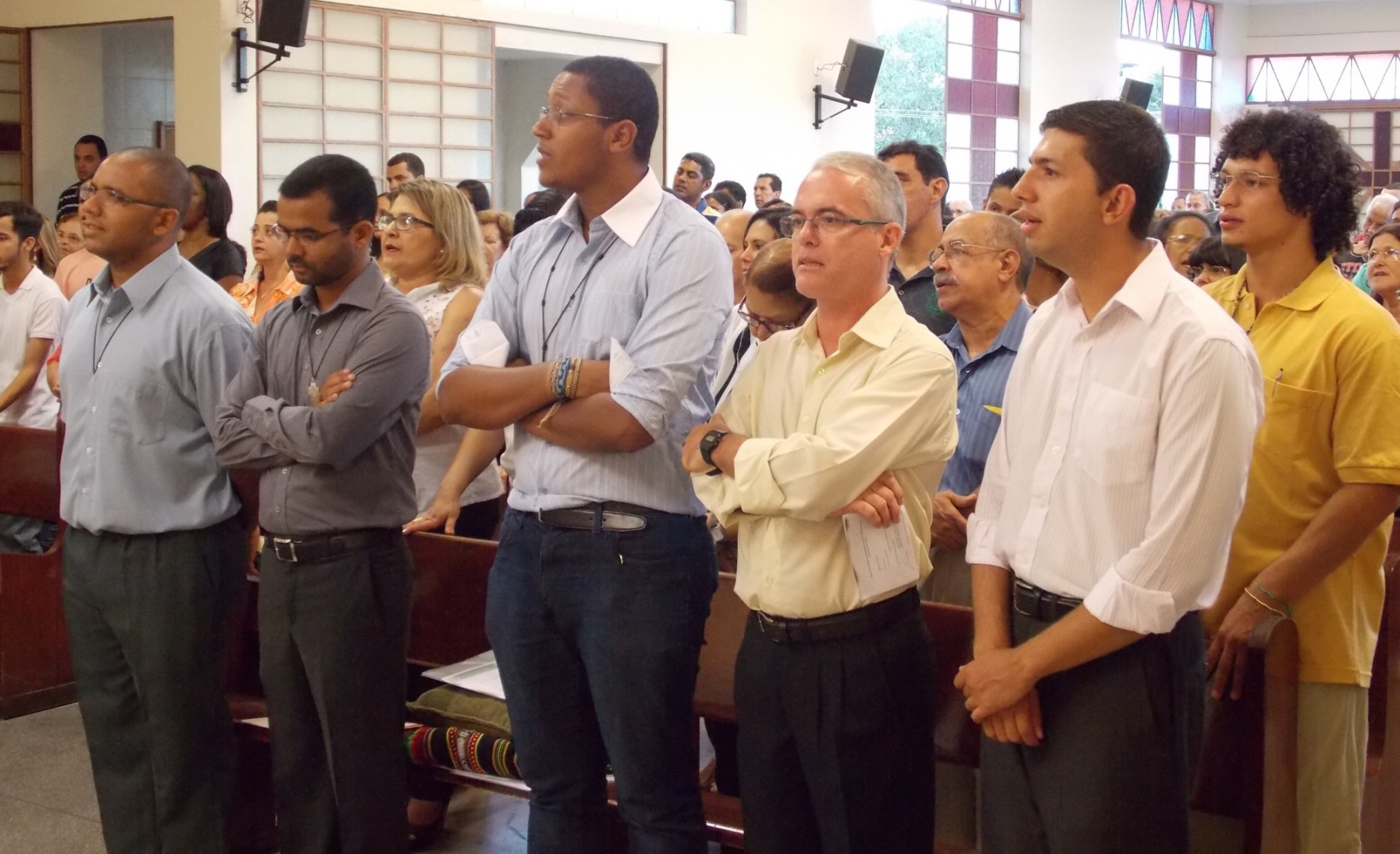 PROFESIÓN SOLEMNE DE MAURICIO MARTINS Y ENVIO DE ALEX, ALEXANDRE Y MIZAEL