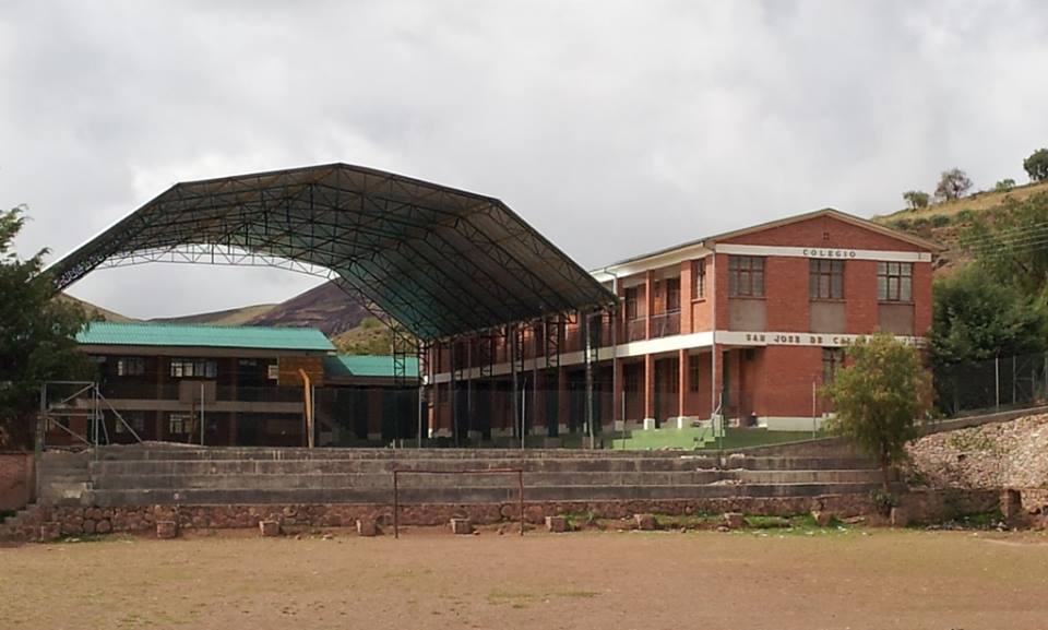 EL COLEGIO DE ANZALDO TIENE AHORA CANCHA CUBIERTA