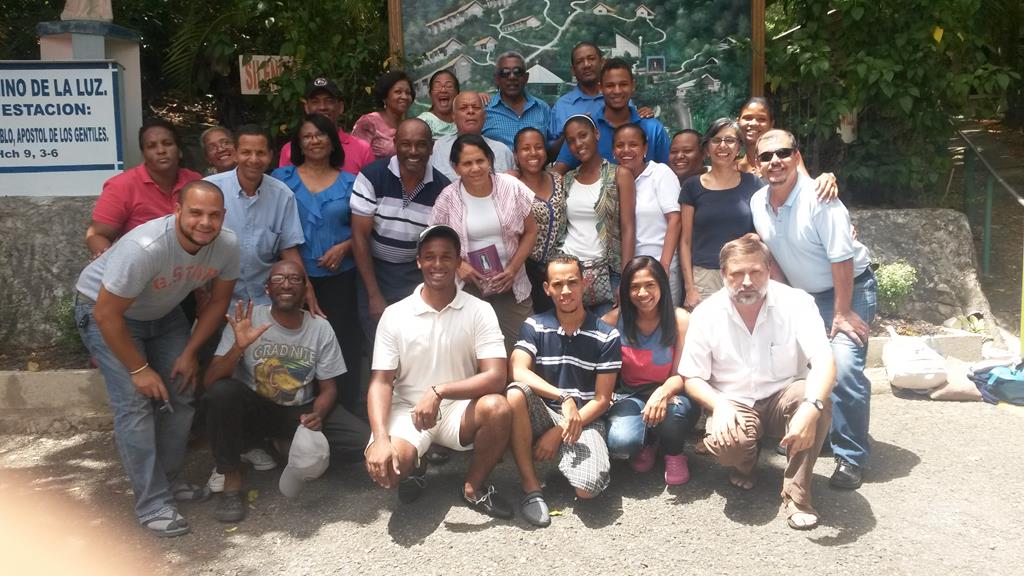CAMINANDO HACIA LA FRATERNIDAD EN LA ROMANA