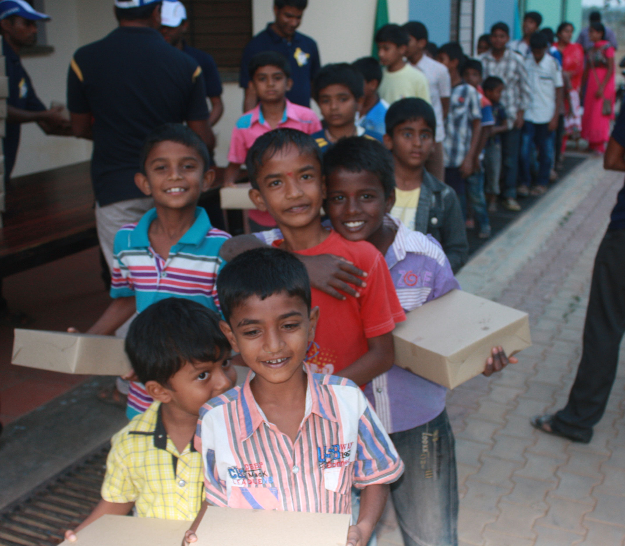 India: celebración de la Navidad con niños en Bangalore