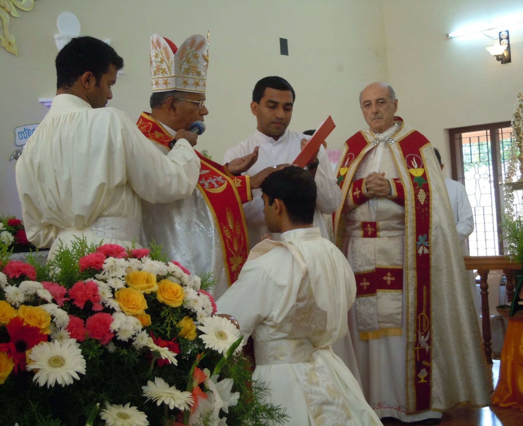 UN NUEVO SACERDOTE ESCOLAPIO EN INDIA