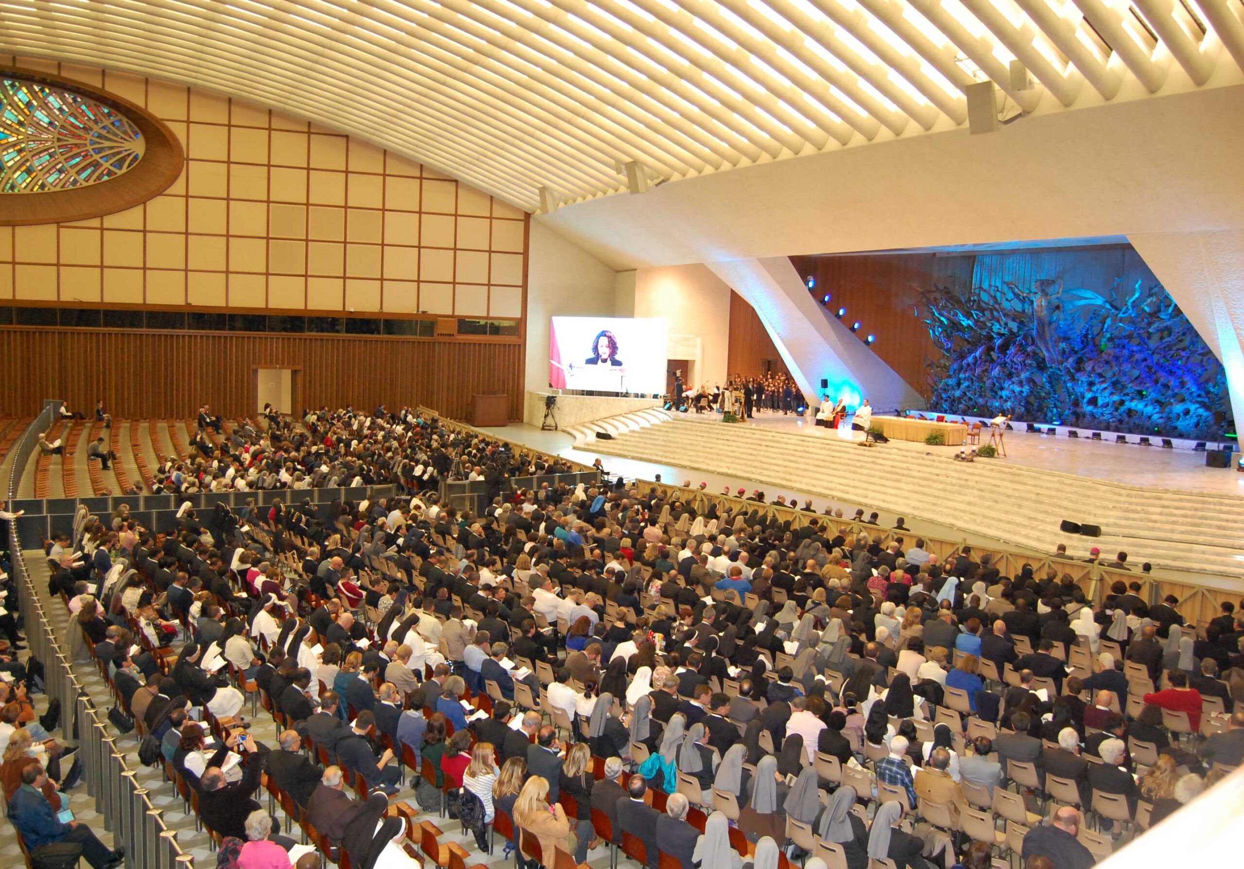 ENTREVISTA AL P. GENERAL EN EL CONGRESO DE EDUCACIÓN CATÓLICA