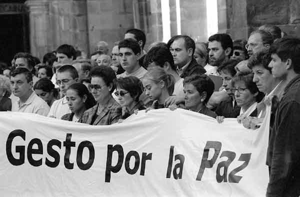 TRABAJO ESCOLAPIO POR LA PAZ