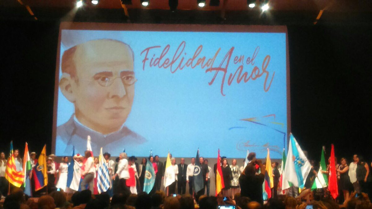 DISFRUTANDO DE LA CANONIZACIÓN DEL P. FAUSTINO
