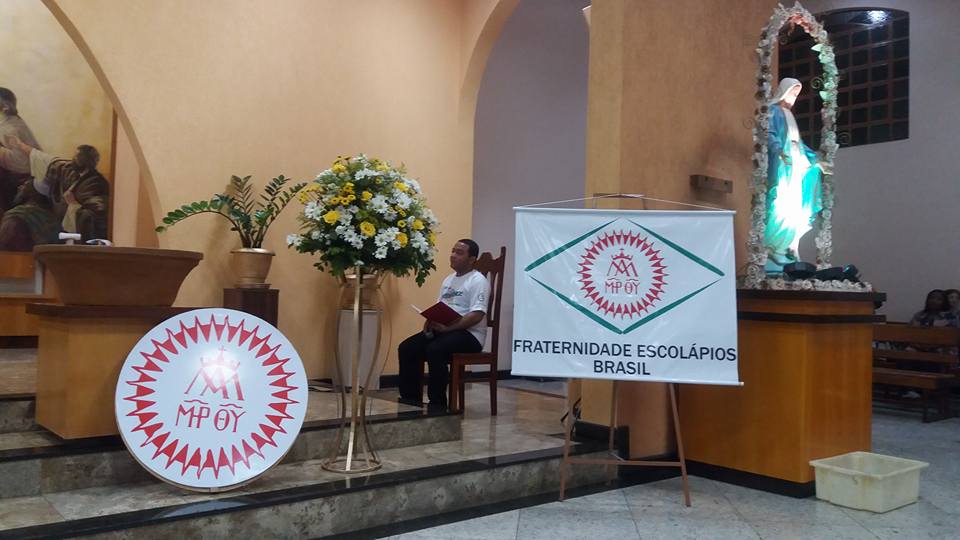 RENOVACIÓN DE LA FRATERNIDAD DE VALADARES