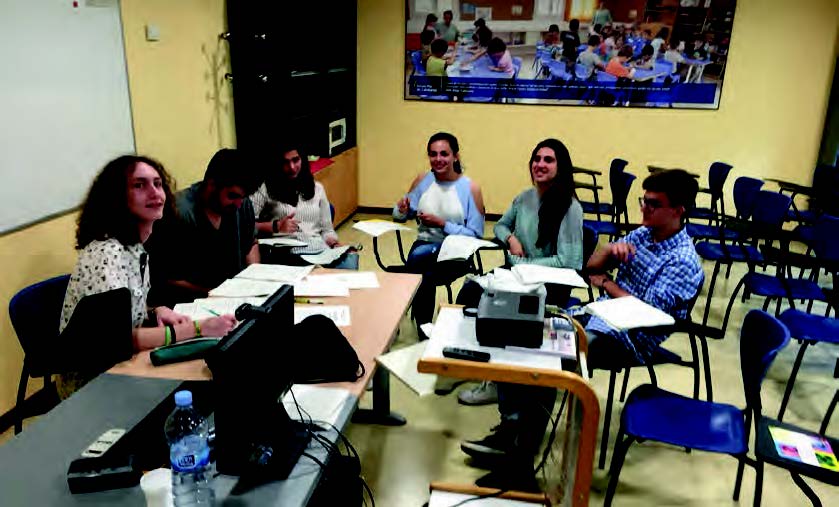 LOS ESCOLAPIOS EN PIE DE SÍNODO