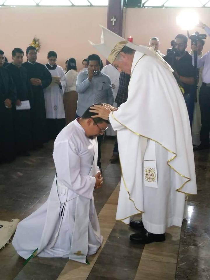 OTILIO, ORDENADO SACERDOTE ESCOLAPIO