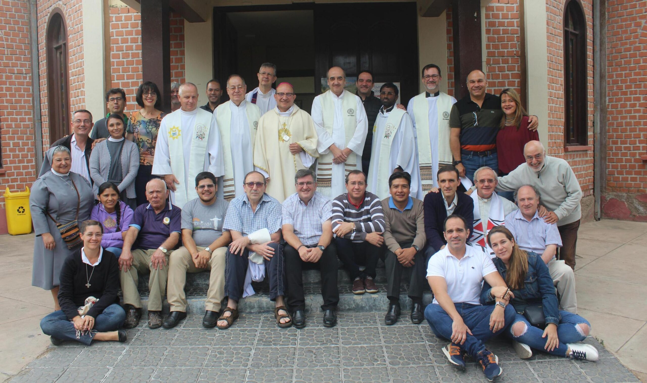 CELEBRAR LA ORDENACIÓN EPISCOPAL DE CARLOS CURIEL