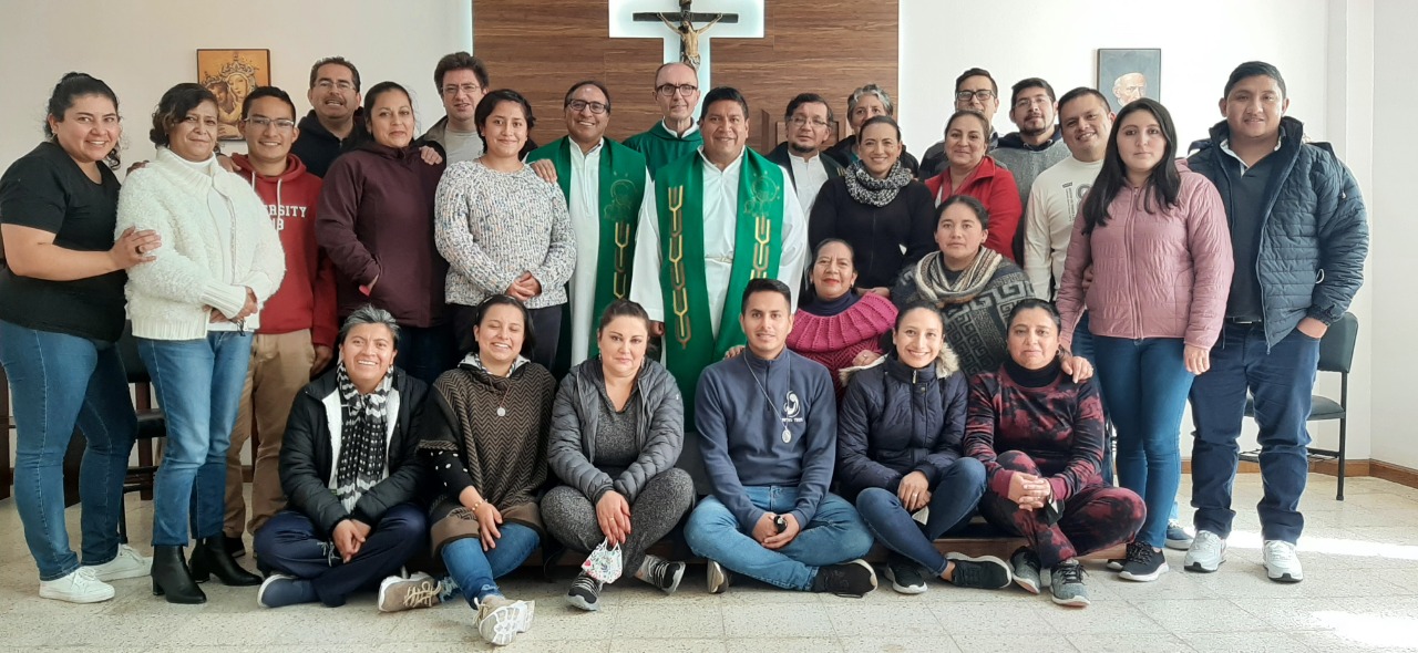FORMACIÓN EN LA ORACIÓN CONTINUA EN NAZARET