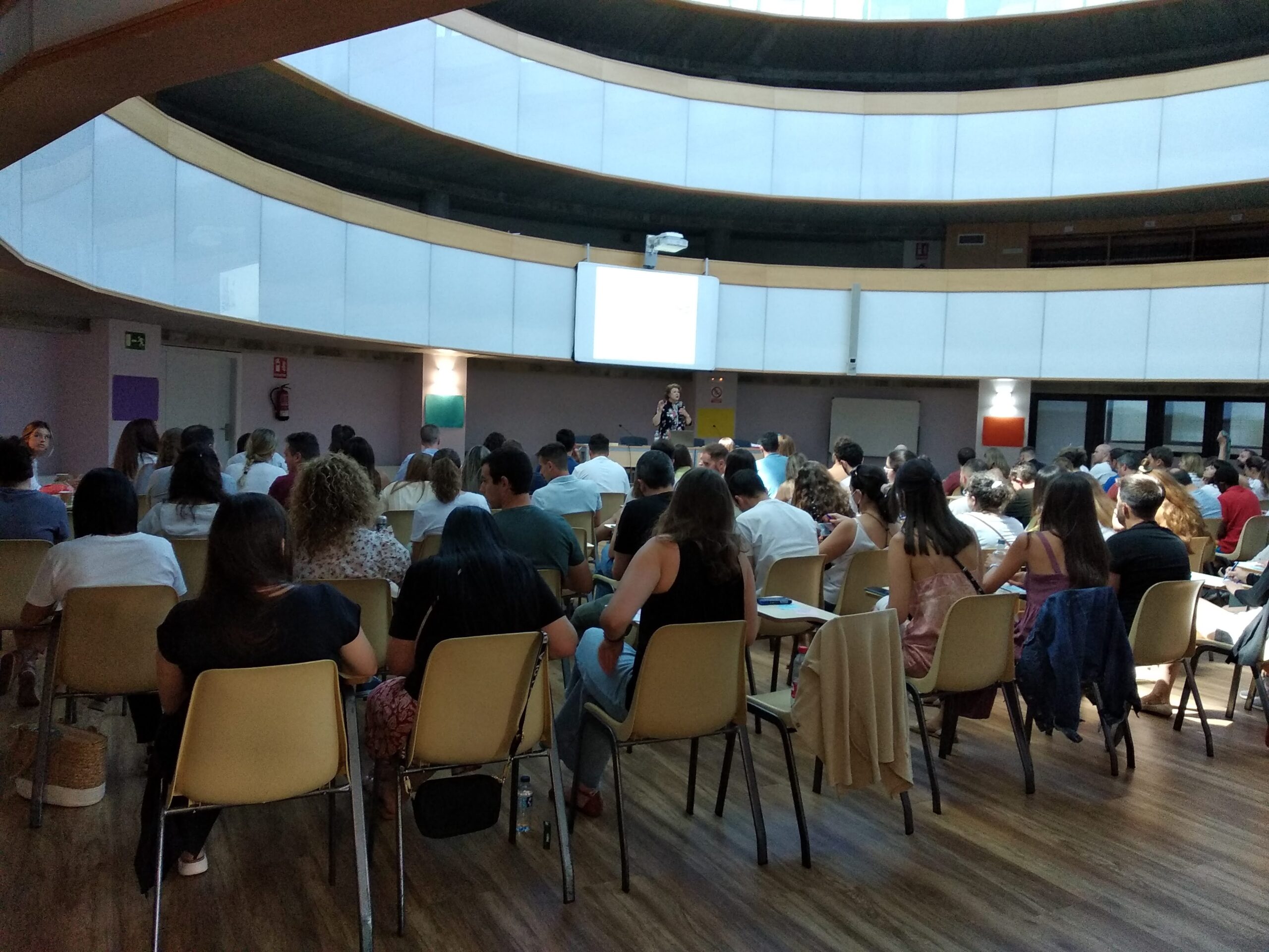 FORMACIÓN INICIAL DEL PROFESORADO EN BETANIA