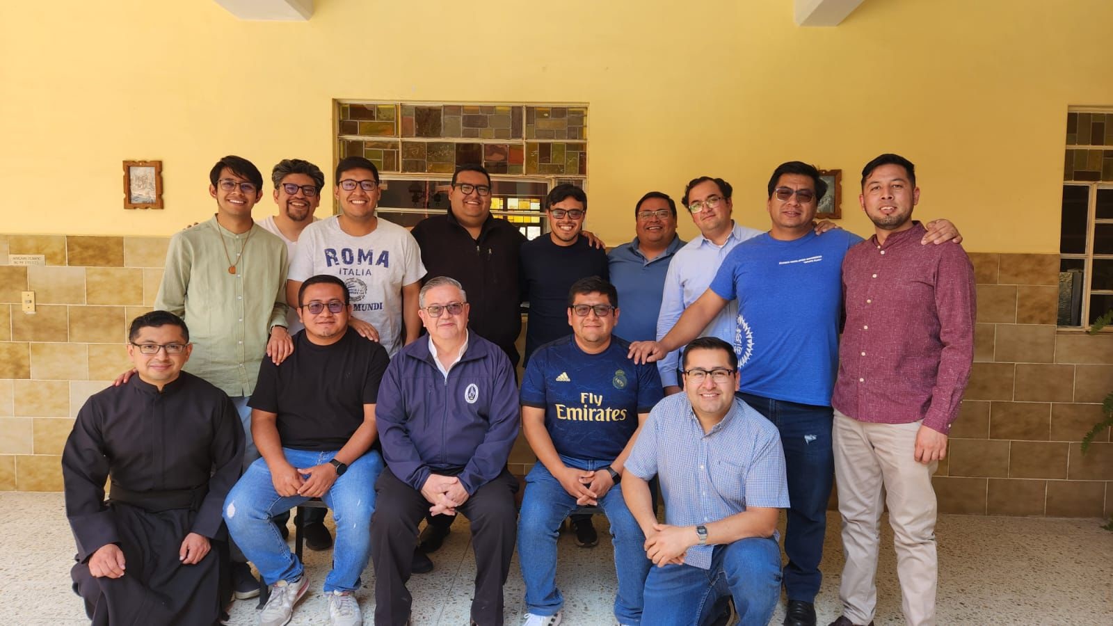 RELIGIOSOS ADULTOS JÓVENES EN MÉXICO