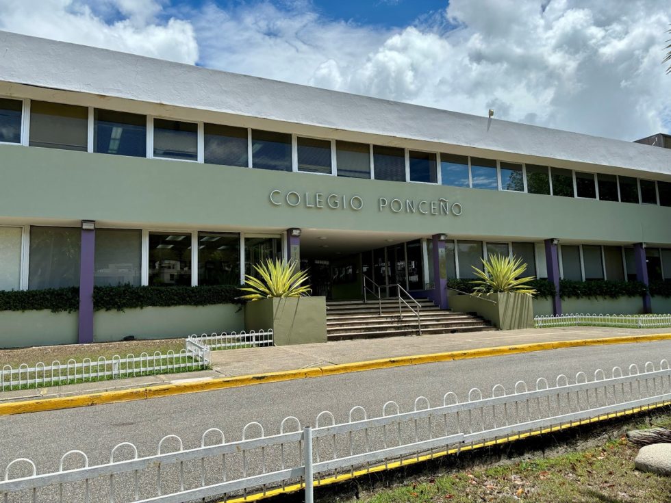 COLEGIO ESCOLAPIO EN PONCE (PUERTO RICO)