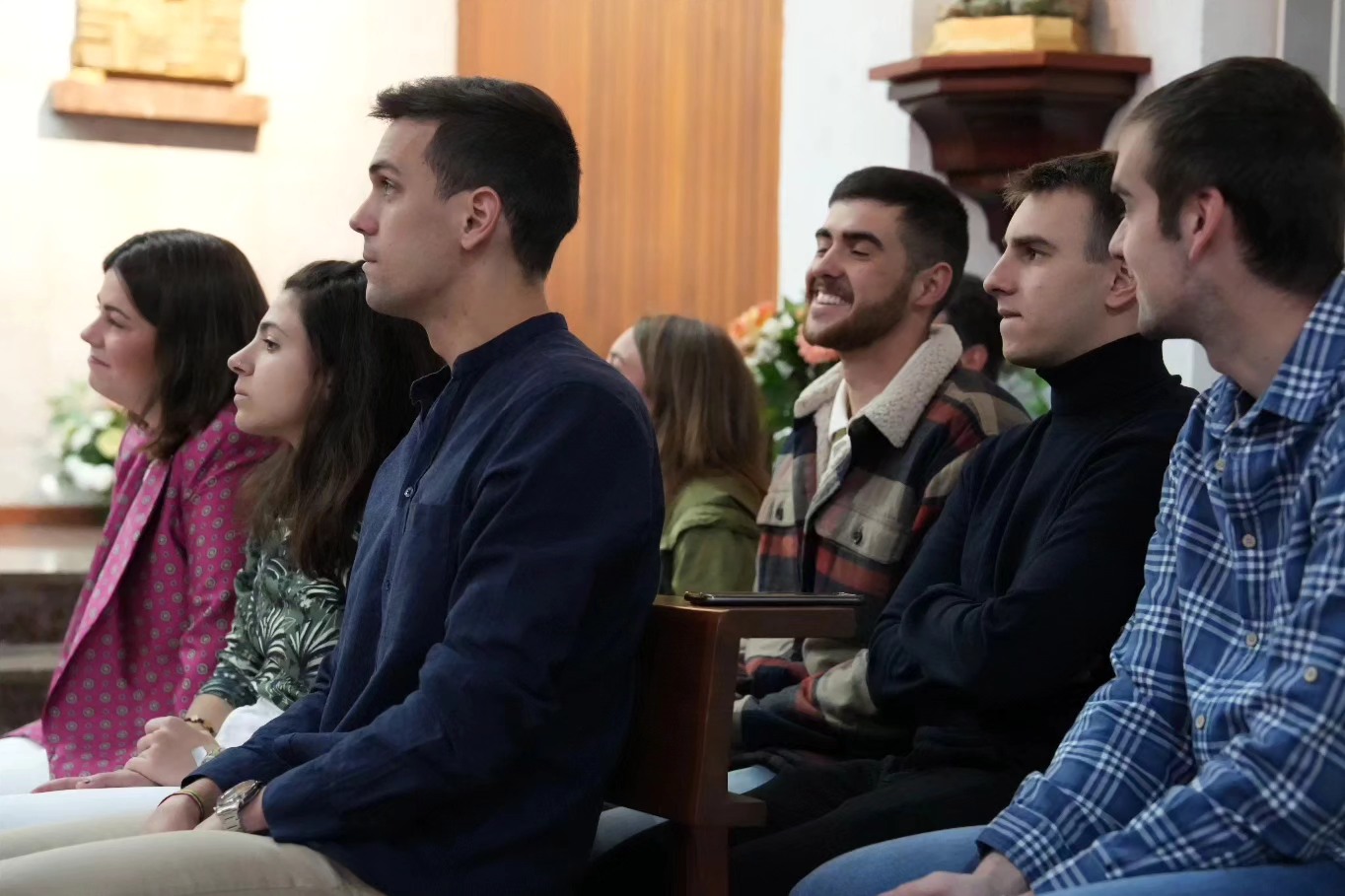 CINCO NUEVOS MIEMBROS DE LA FRATERNIDAD DE EMAÚS EN LOGROÑO