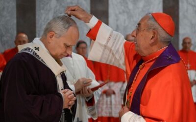 PAPA LEÓN: SENTIR EN LAS CENIZAS EL PESO DE UN MUNDO EN LLAMAS